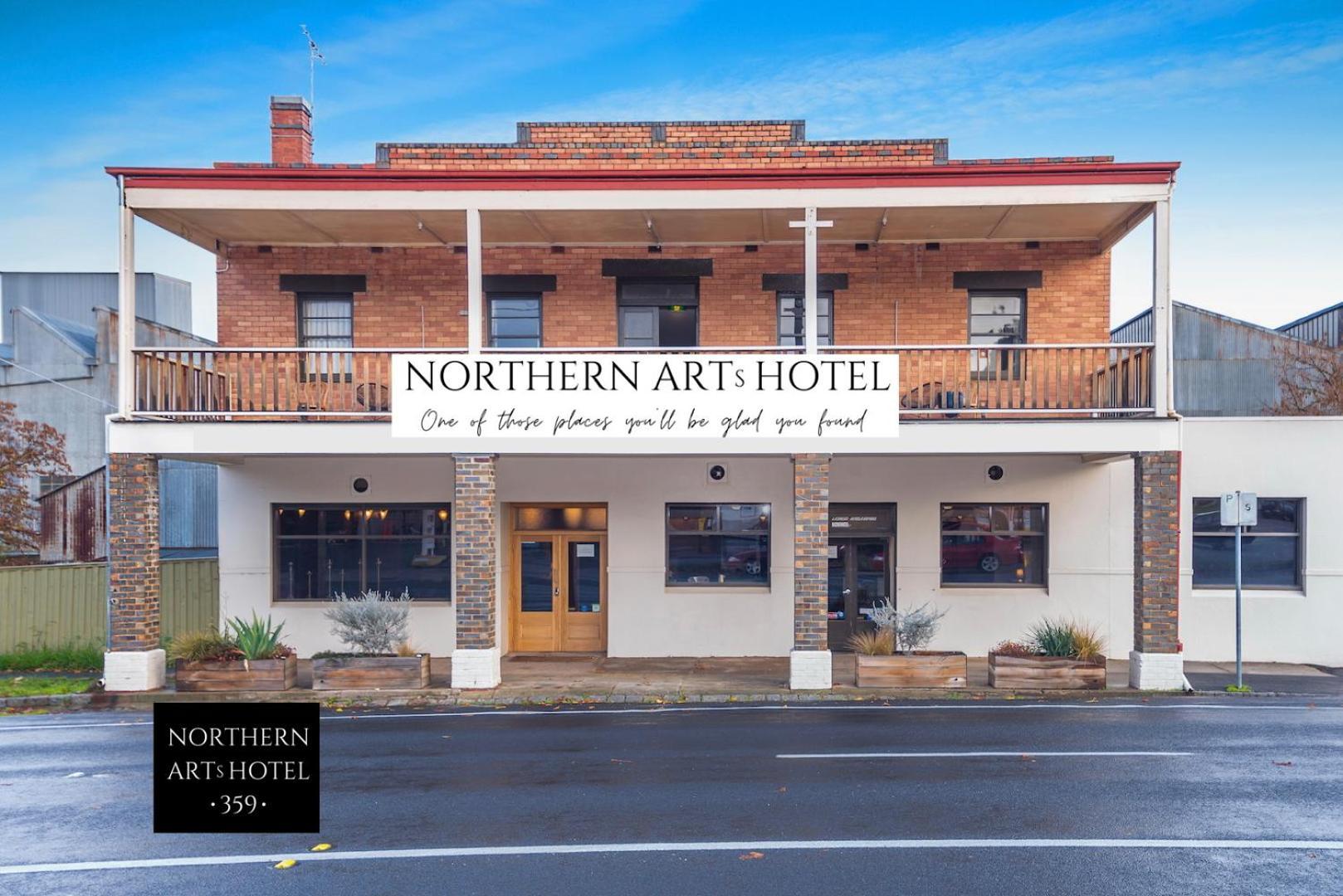 Northern Arts Hotel Castlemaine Exterior photo